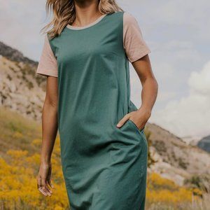 Roolee MOM Dress, Nursing Friendly.